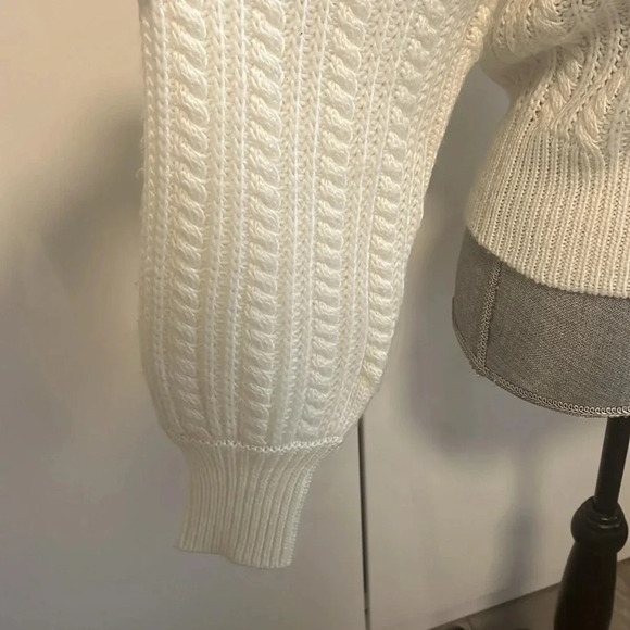 NWOT Wool Blend Sweater Crystal Buttons Collar, Size M - Picture 7 of 10